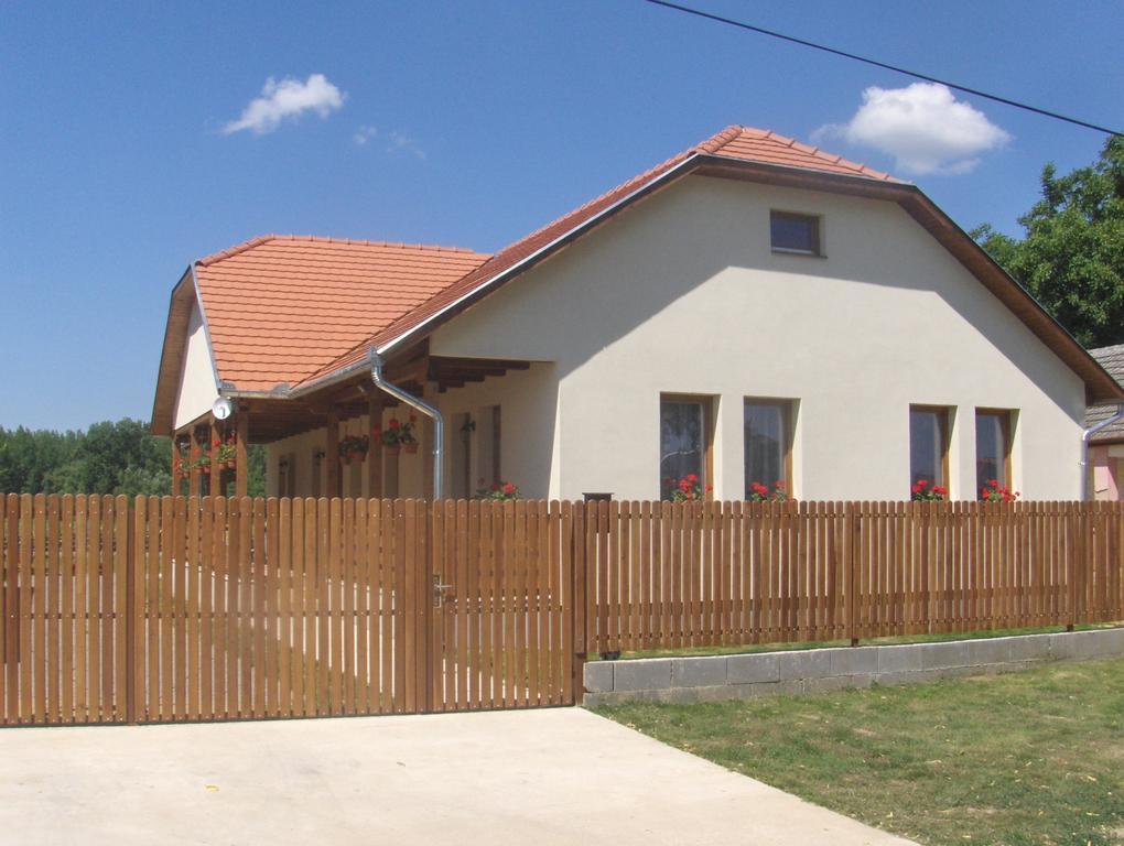 Kekszilva Vendeghaz Hotel Pap Exterior photo